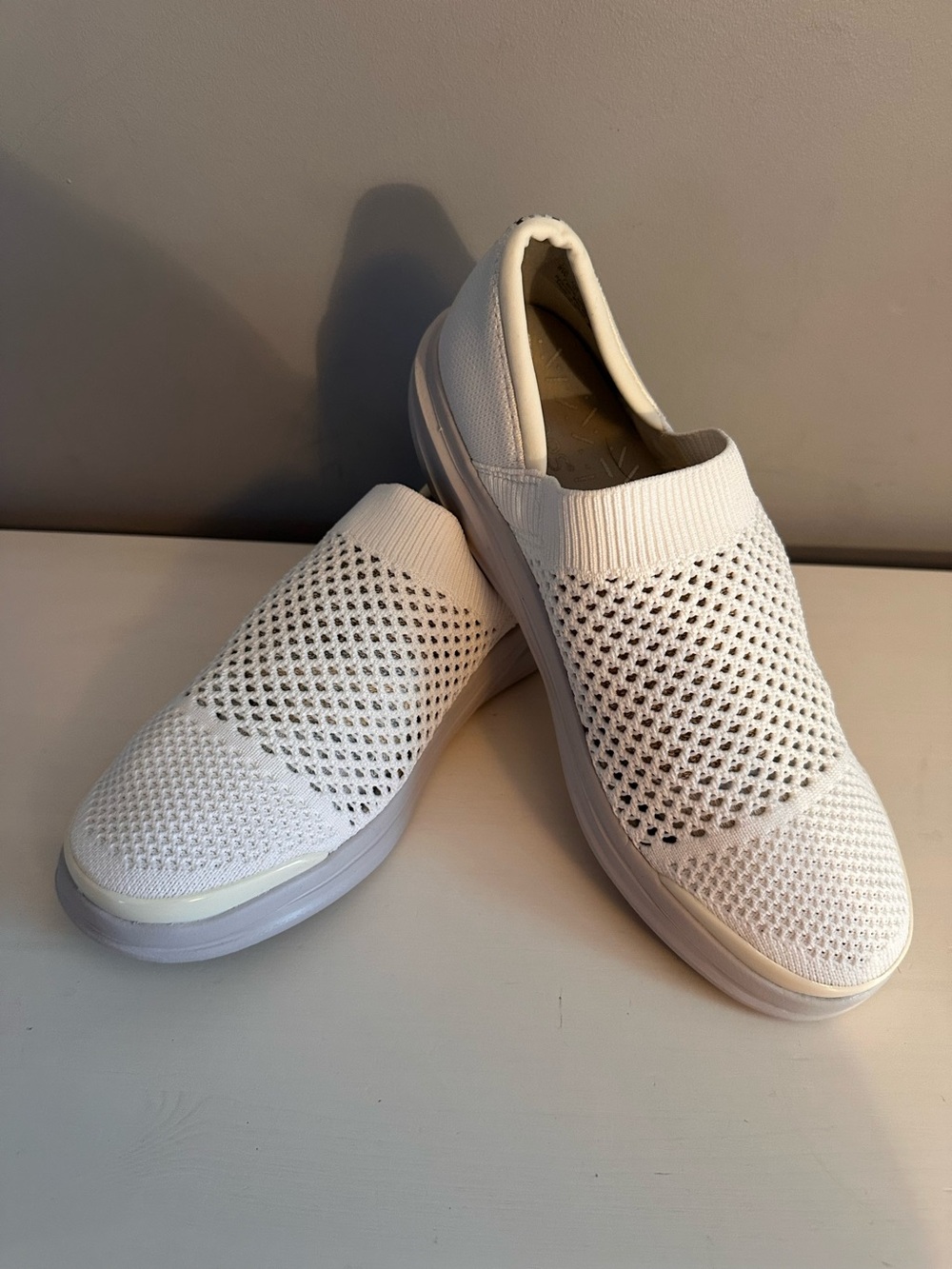 BZees - Women’s, Charlie, Slip On, Loafer, White, Size 8, Sneakers
